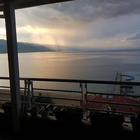 Kelvi'S Apartment Pogradec Exterior photo