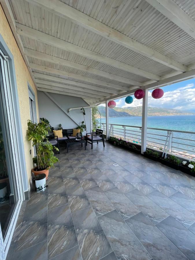 Kelvi'S Apartment Pogradec Exterior photo